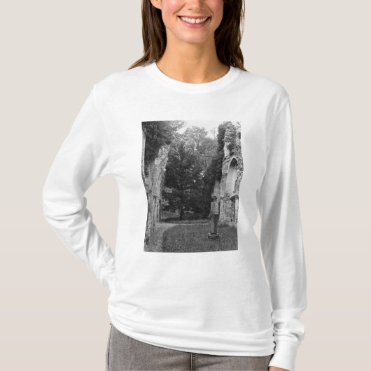 教会の眺め、c.1052-67 tシャツ (正面)