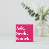 教会ビジネスQRコードプロモーション赤 スクエア名刺 (スタンド正面)