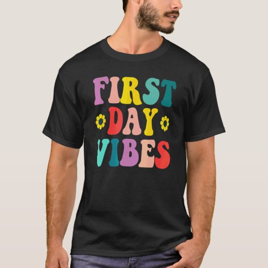 教員生活 初日の雰囲気 新学期 Tシャツ (正面)