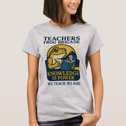 教師カエル旅団 - 知識は力なり Tシャツ (正面)