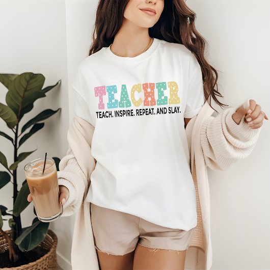 教師生活Tシャツ、学校に戻る教師Tシャツ Tシャツ