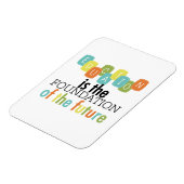 教育が財団である マグネット (左側)