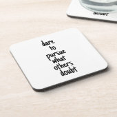 敢えてプラスチック懸命を追求する コースター (左側)