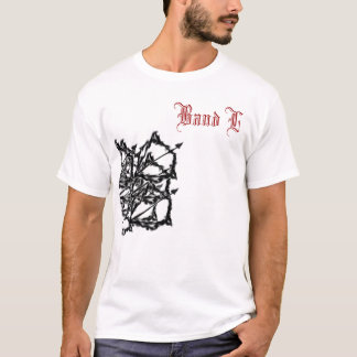 散らかされる Tシャツ