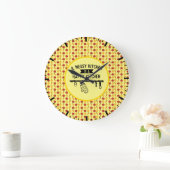 散らかった台所は幸せなキッチンギフトピーマンだ ラージ壁時計 (ホーム)