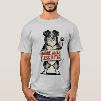 散歩はたくさん、シャンプーは少なく 犬のTシャツ Tシャツ