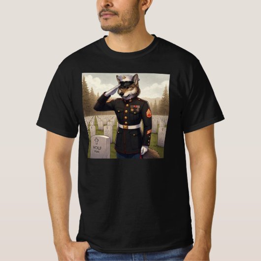 敬礼する海兵隊ウルフ Tシャツ (正面)