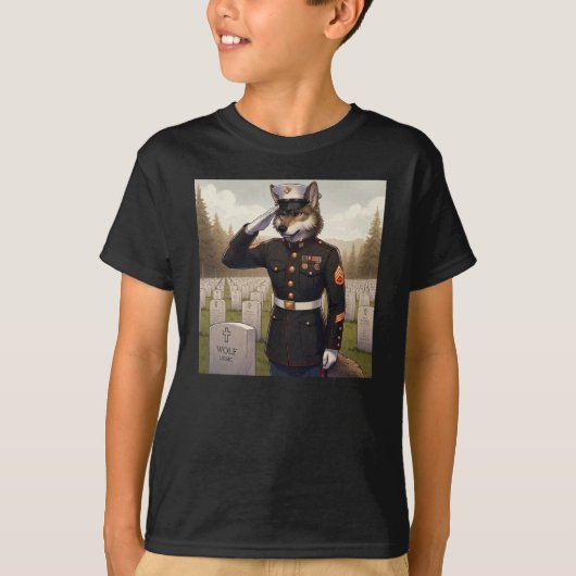 敬礼する海兵隊ウルフ Tシャツ (正面)