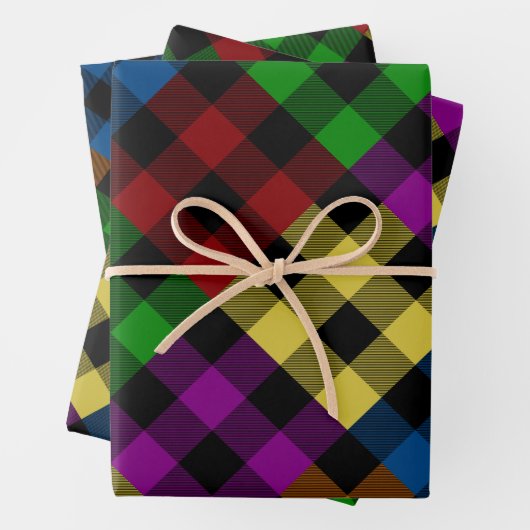 数々のカラーキルトバッファロープレイドホリデー ラッピングペーパーシート (インサイチュ)