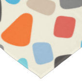 数々の白い背景の小石 テーブルクロス (アングル)