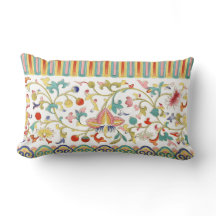 数々の色の東伝統的クッション