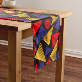 数々の色三角形パターン ショートテーブルランナー