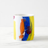 数々の色絵画の コーヒーマグカップ (中央)