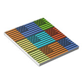 数々のUSA国旗のベク市松模様にトル模様アート ノートパッド (アングル)