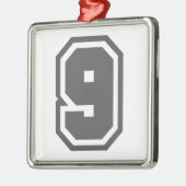 数値9 メタルオーナメント (左)