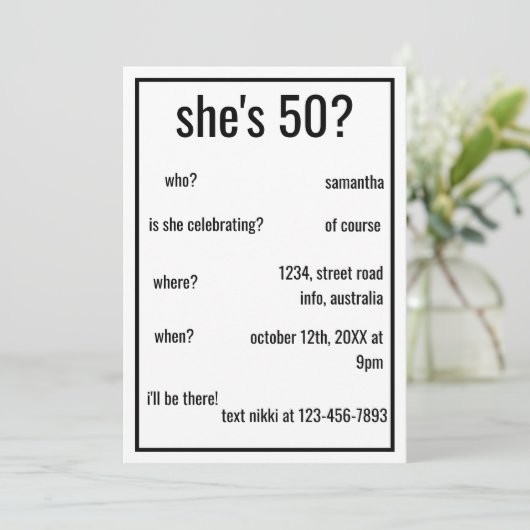 数十年おもしろいシンプル誕生日ミニマルカスタムリスト 招待状 (スタンド正面)