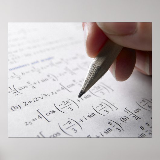 数学の宿題をする手 ポスター (正面)