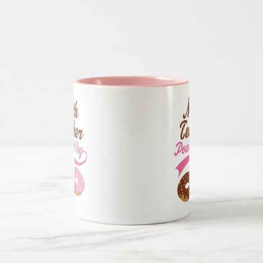 数学の教師のおもしろいなギフト ツートーンマグカップ (中央)