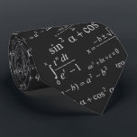 数学の方程式ギーク先生学生 ネクタイ<br><div class="desc">この数学素晴らし式パターユニークンカスタマイズデザインとの結び付きを示す方法だ。タイパーソナライズされたは、あなたの教授、先生、パパ、おじいちゃん、ステップパパ、または特別な誰かのための完璧な贈り物である、彼らは衣服に誇りを持ったなる!(「it」ボタンでクリック背景色をカスタマイズ変更できる)</div>