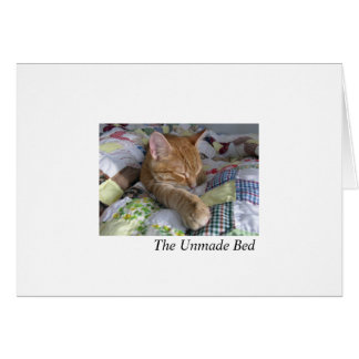 整えられていないベッド