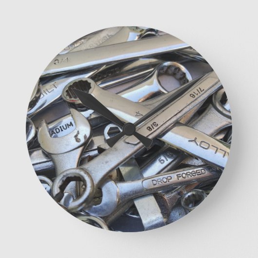 整備士レンチレンチマンケーブガレージ修理 ラウンド壁時計 (正面)