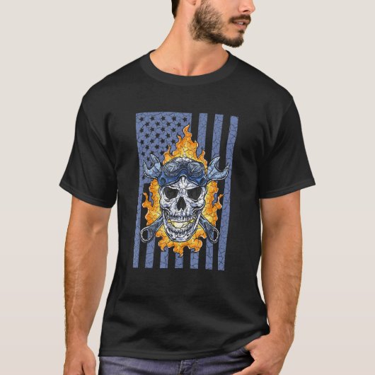 整備士手利民火スカルアメリカ国旗のツールW Tシャツ (正面)