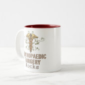 整形外科の外科はマグを揺すります ツートーンマグカップ (正面左)