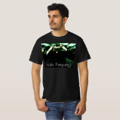 敵意に満ちた頻度で下の髪を引っ張る男性 Tシャツ (正面フル)