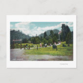 敷地内を散歩するゲストの姿 ポストカード (正面)