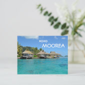 文字が付いているMooreaのバンガロー: 「xoxo Moorea」の郵便はがき ポストカード (スタンド正面)