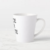 文字の入ったラテマグ カフェラテマグ (右)