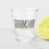 文字はっきりした"Groomsman"カスタムウェディングパーティー ショットグラス (正面)