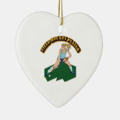 文字を持つフィールドホッケープレーヤー セラミックオーナメント (右)