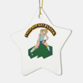 文字を持つフィールドホッケープレーヤー セラミックオーナメント (左)