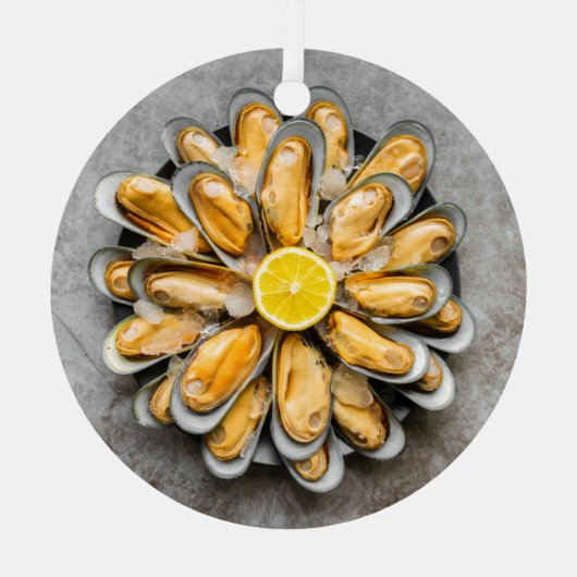 文字カスタムオイスタープラッタ メタルオーナメント (正面)