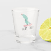 文字カスタムスノーボーダーグリーンスーツスノーボーディング ショットグラス (裏面)