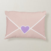 文字カスタム赤面ピンクパステルハートラブレター アクセントクッション (裏面)