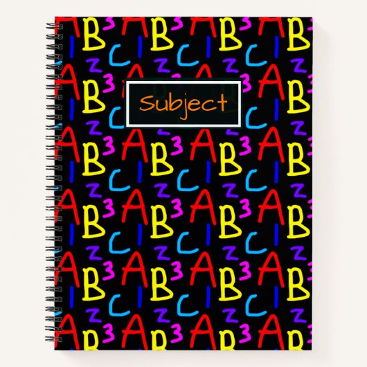 文字カラフルと数字のタイポグラフィパターン ノートブック (正面)