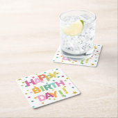 文字カラフル紙吹雪と星ハッピーバースデー スクエアペーパーコースター (インサイチュ)