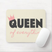 文字デザインなすべてのピンクおよびダークグレーの女王 マウスパッド (マウス)