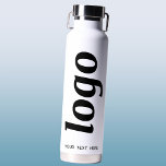文字ビジネスブランディングプロモーション付きロゴ ウォーターボトル<br><div class="desc">このデザインに独自のロゴと文字の選択を追加する。希望の文字もしを削除する。ブランドのロイヤリティを促進するためのミニマルとプロフェッショナル。従業員素晴らしブランディングの場合、またはすべてのクライアントと顧客のプロモーション製品として。</div>