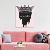 文字付き滴下クラウン – v2 キャンバスプリント (インサイチュ (リビング))