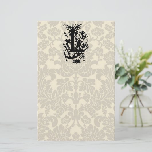 文字華美"L" 便箋 (スタンド正面)