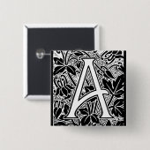 文字「華美A」 缶バッジ (正面&裏面)