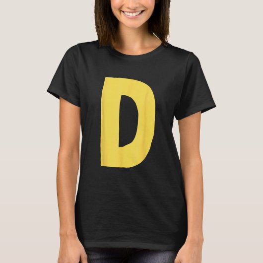 文字Dの大きいはっきりしたと黄色 Tシャツ (正面)