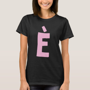 文字Eの大きいはっきりしたとピンク Tシャツ