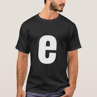 文字E小文字アルファベットのスペル単語と名前 Tシャツ