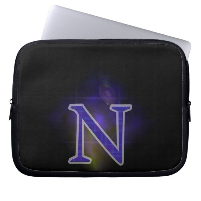 文字N ラップトップスリーブ (正面)