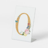 文字o 台座サイン (正面)