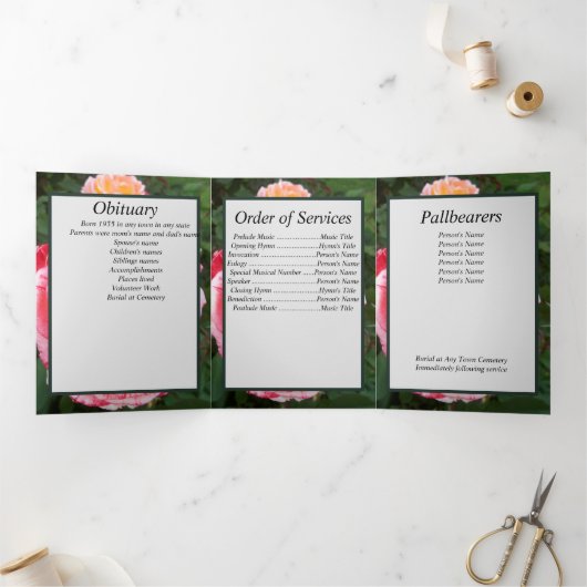 斑入りピンクイエローローズフローラ写真 三つ折り案内状 (内部)